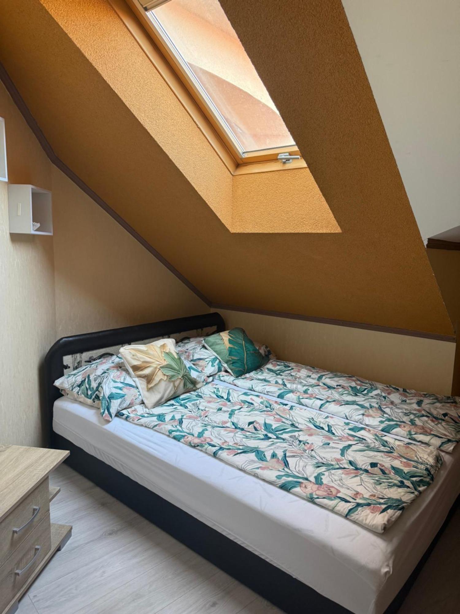 Apartmán Paris-Lux. Hajdúszoboszló Exteriér fotografie